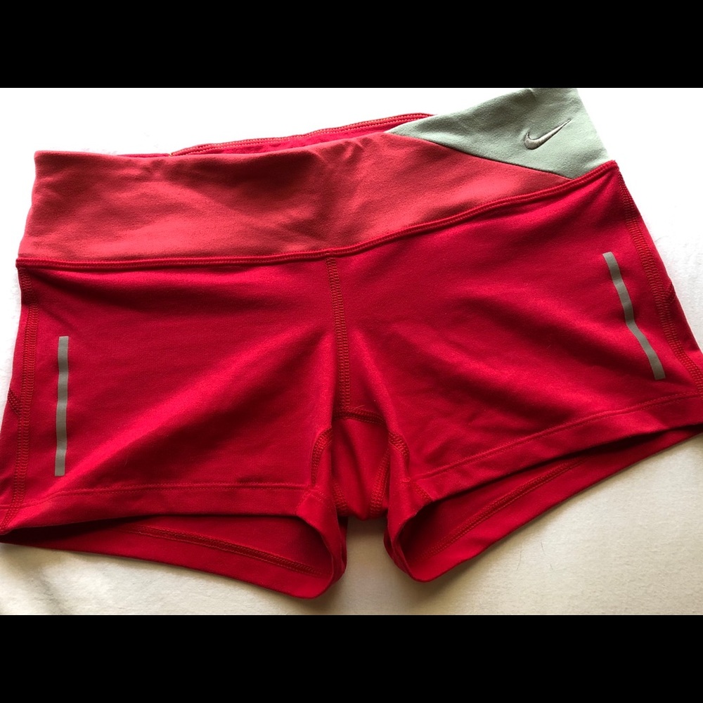 Women’s Nike Epic Run Boy Shorts